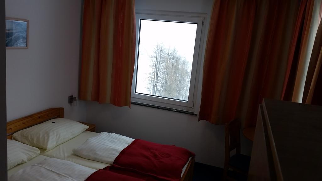 Berghof Hotel 3*